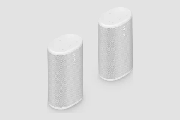 Twee Sonos Play-speakers in wit